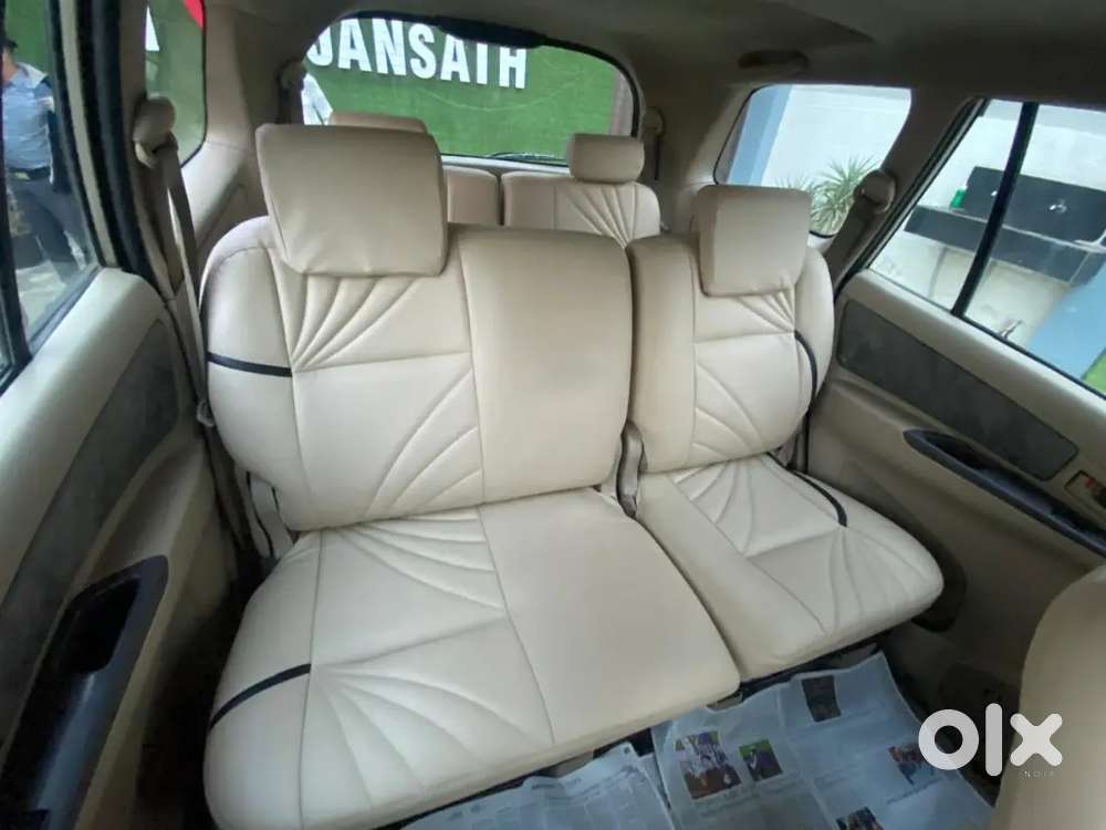 Toyota Innova Hycross 2.0 G-slf 2008