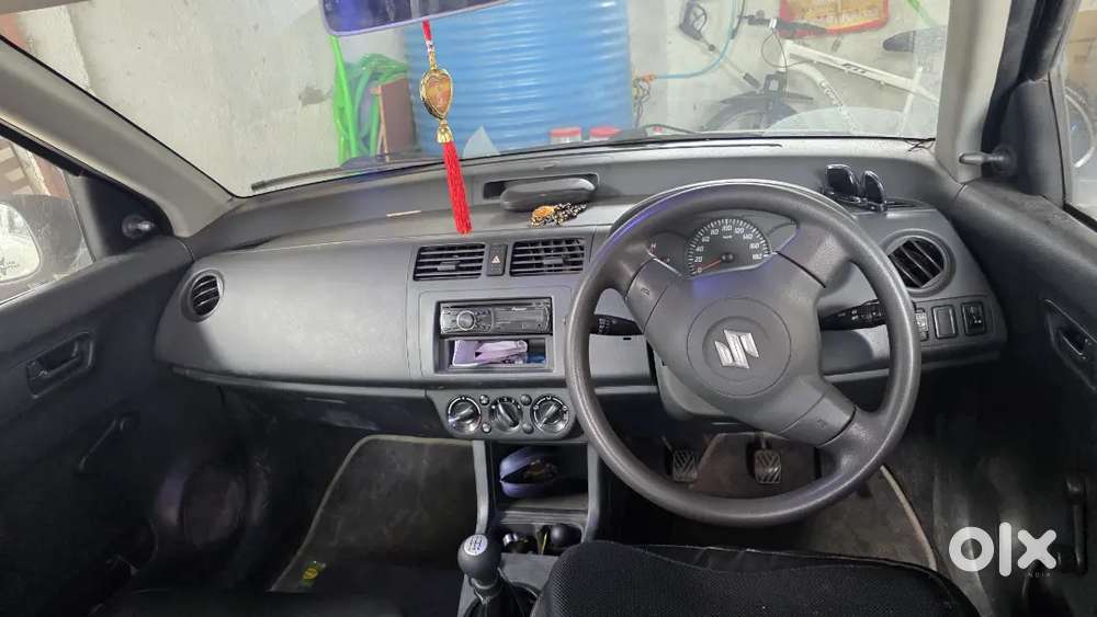 Maruti Suzuki Swift 2010 Hybrid New Tyre