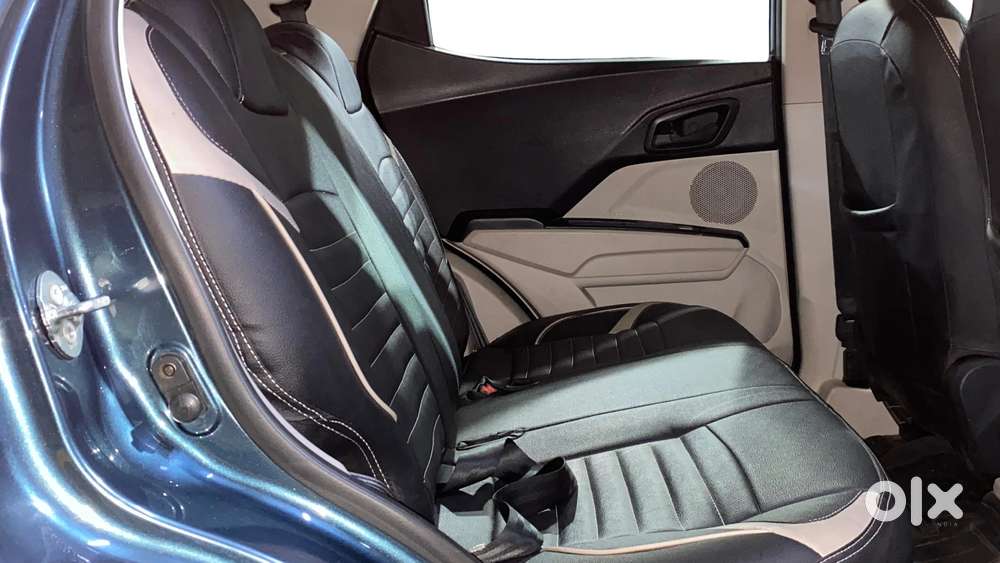 Mahindra Xuv300 W6 Amt Diesel, 2022, Diesel