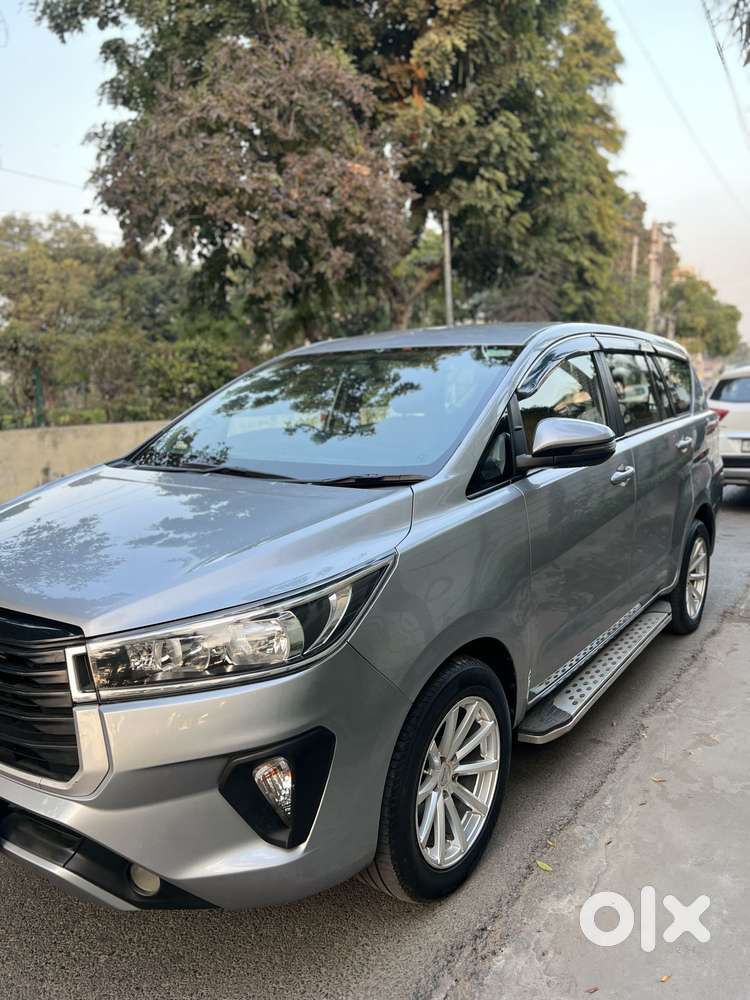 Toyota Innova Crysta 2.4 Gx Limited Edition At 7 Str, 2022, Diesel