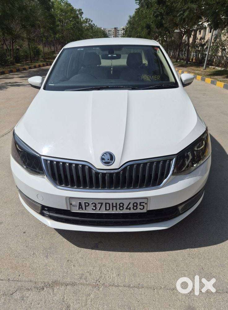 Skoda Rapid [ ] 1.5 Style Plus Tdi At, 2018, Diesel