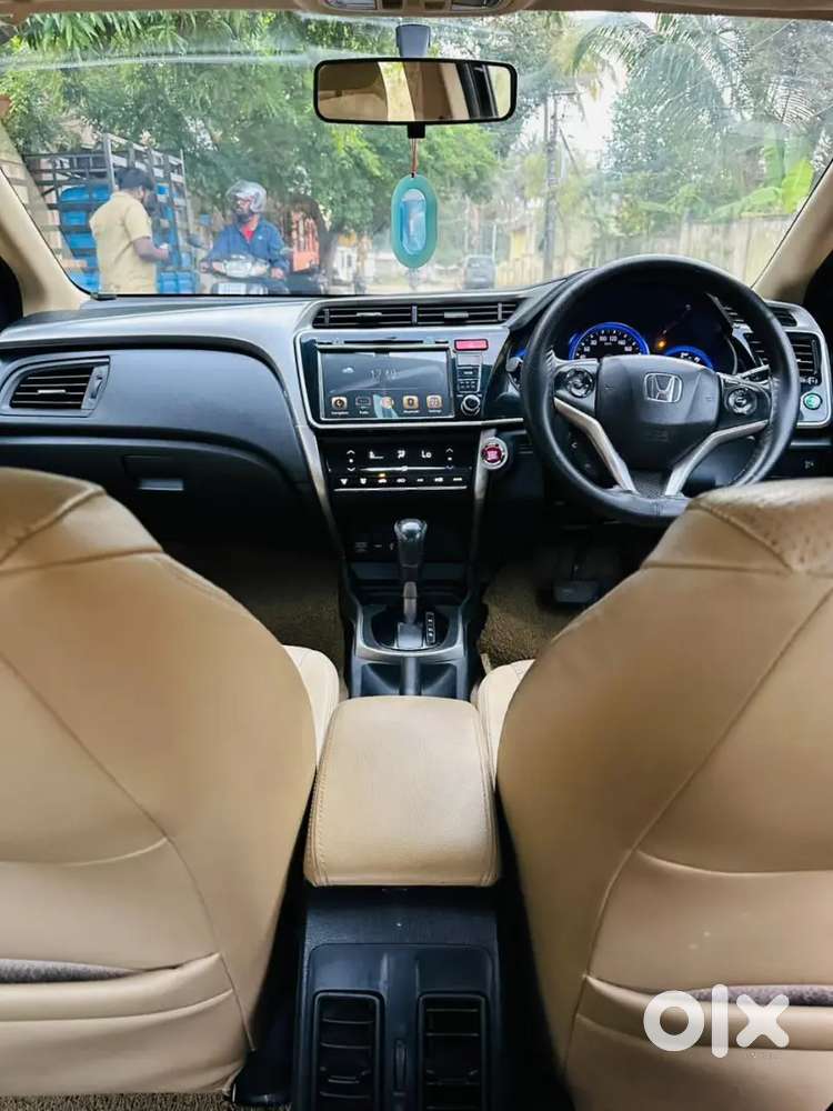 Honda City V At 2015