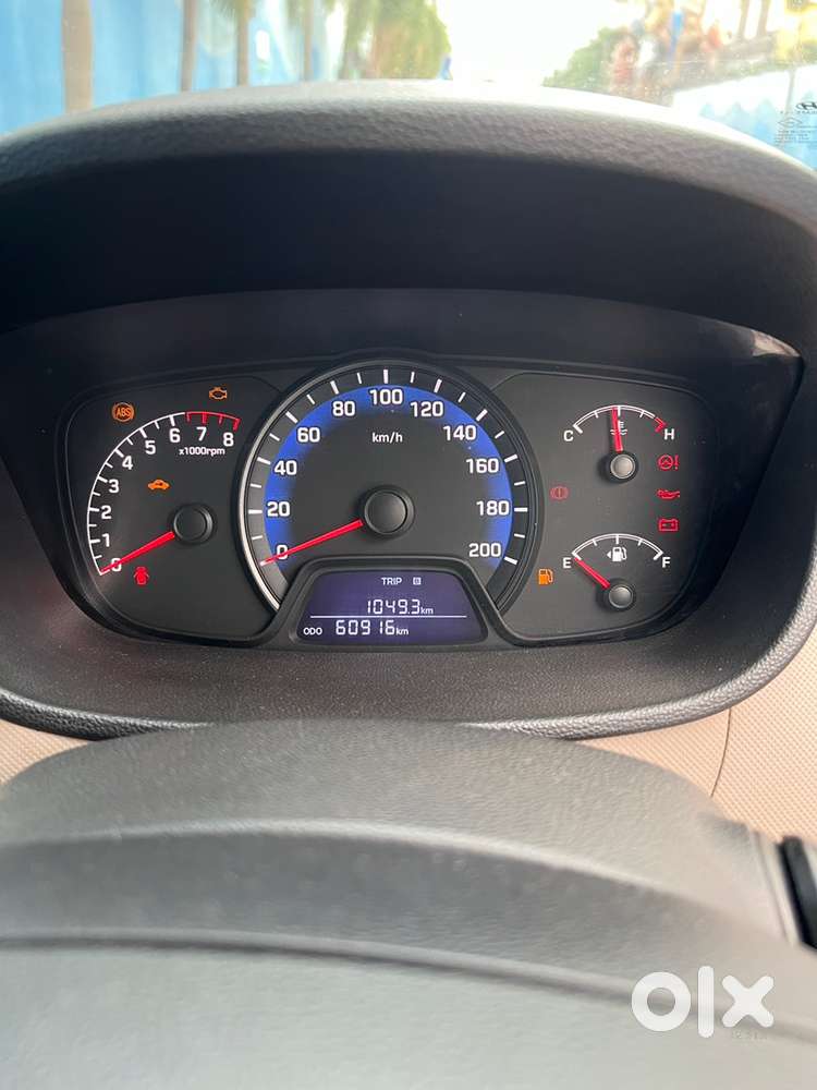 Hyundai Xcent Petrol Manual 2014