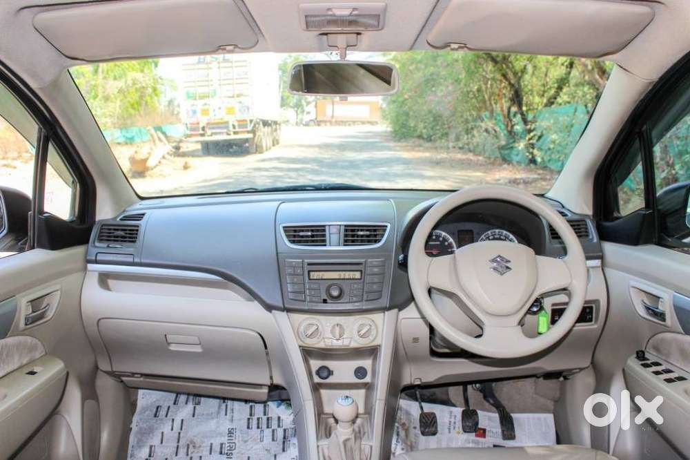 Maruti Suzuki Ertiga Vxi At Petrol, 2014, Petrol