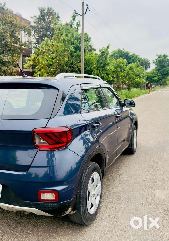 Hyundai Venue 2019 Diesel Well Maintained