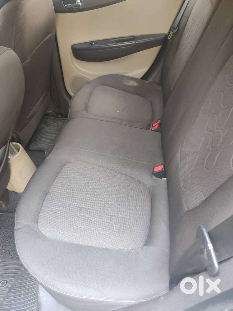 Hyundai I20 2011 Cng & Petrol Good Condition