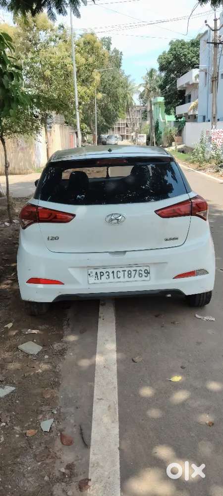 Hyundai Elite I20 2015 Diesel 120000 Km Driven