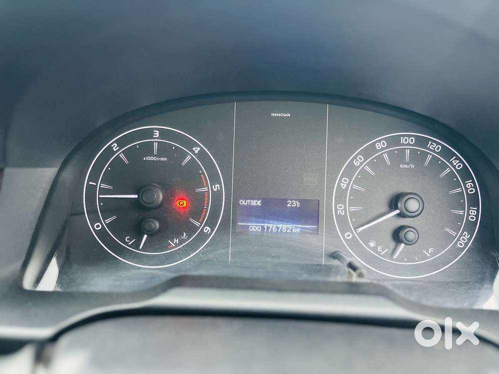 Toyota Innova Crysta 2.4 G Mt 7 Str, 2021, Diesel