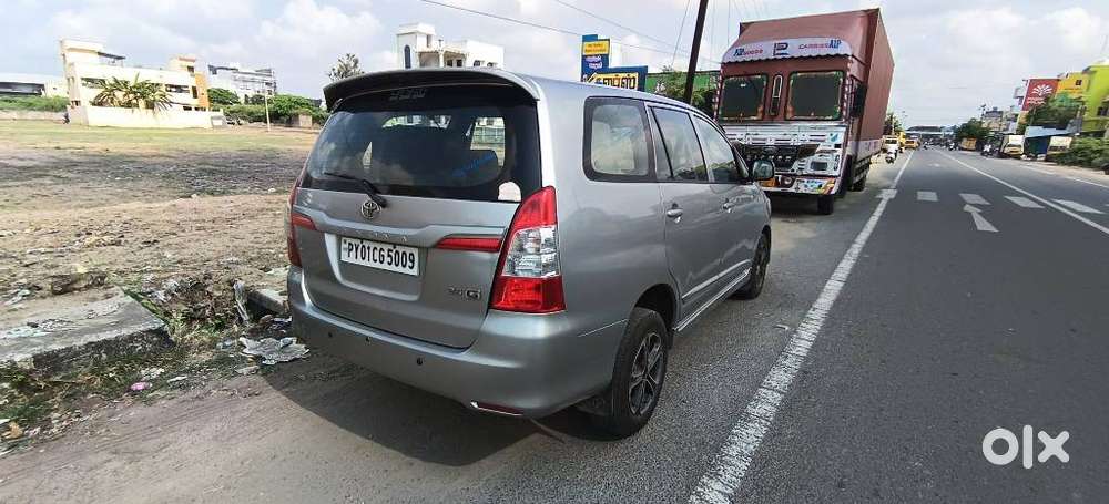 Toyota Innova 2.5 G (diesel) 8 Seater, 2015, Diesel