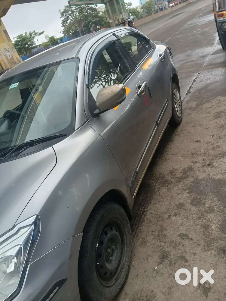 Maruti Suzuki Dzire 2022 Cng & Petrol 200000 Km Driven