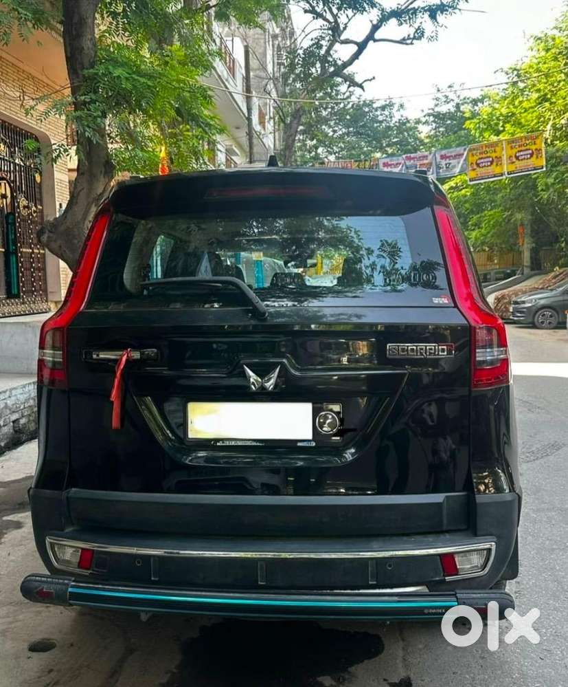 Mahindra Diesel Automatic 2015