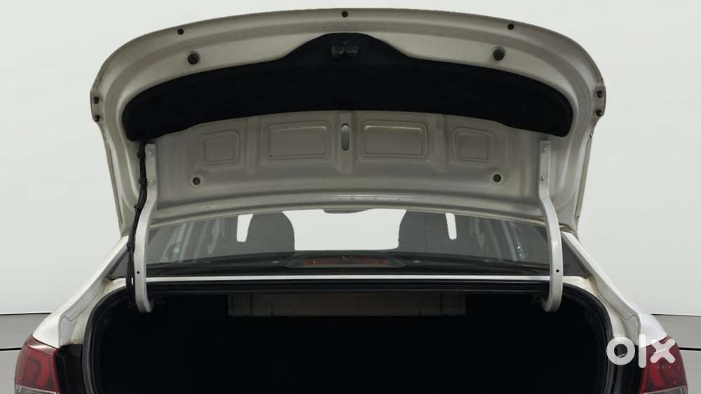 Hyundai Verna 1.6 Vtvt Sx, 2018, Petrol