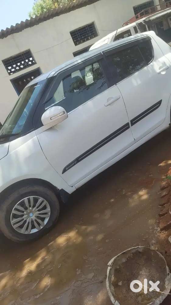 Maruti Suzuki Swift 2013 Diesel 140000 Km Driven