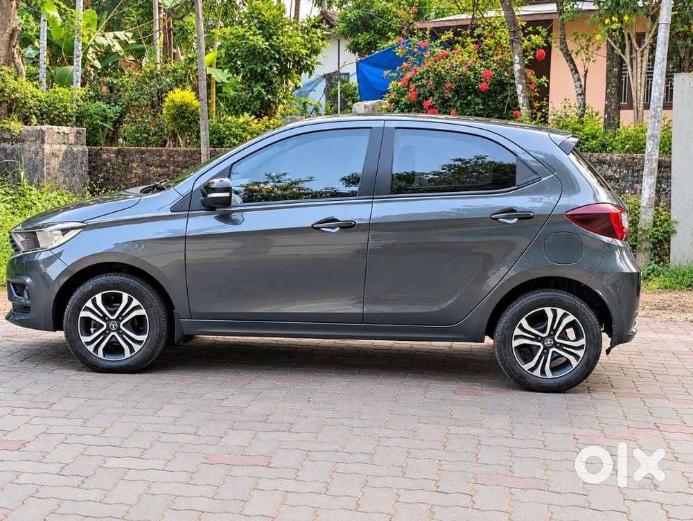 Tata Tiago 1.2 Revotron Xta, 2022, Petrol