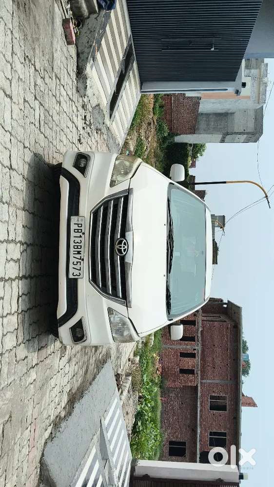 Toyota Innova Diesel 2015
