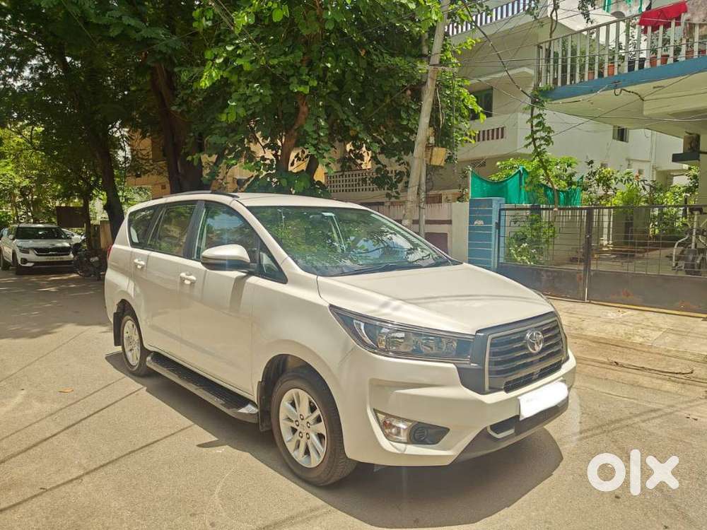 Toyota Innova Crysta 2.4 G Mt 8s, 2024, Diesel