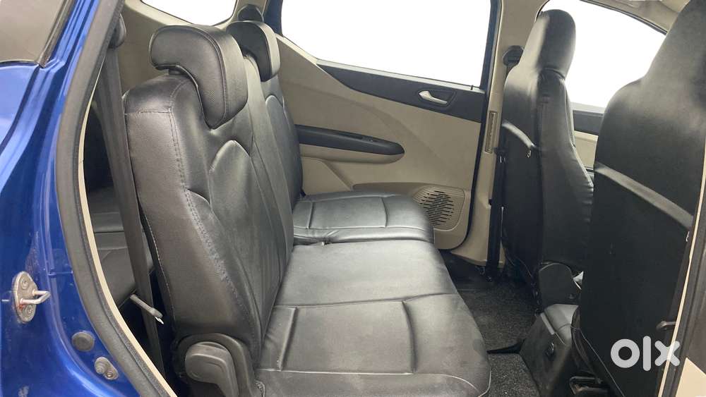 Renault Triber Rxz Easy-r Amt, 2021, Petrol