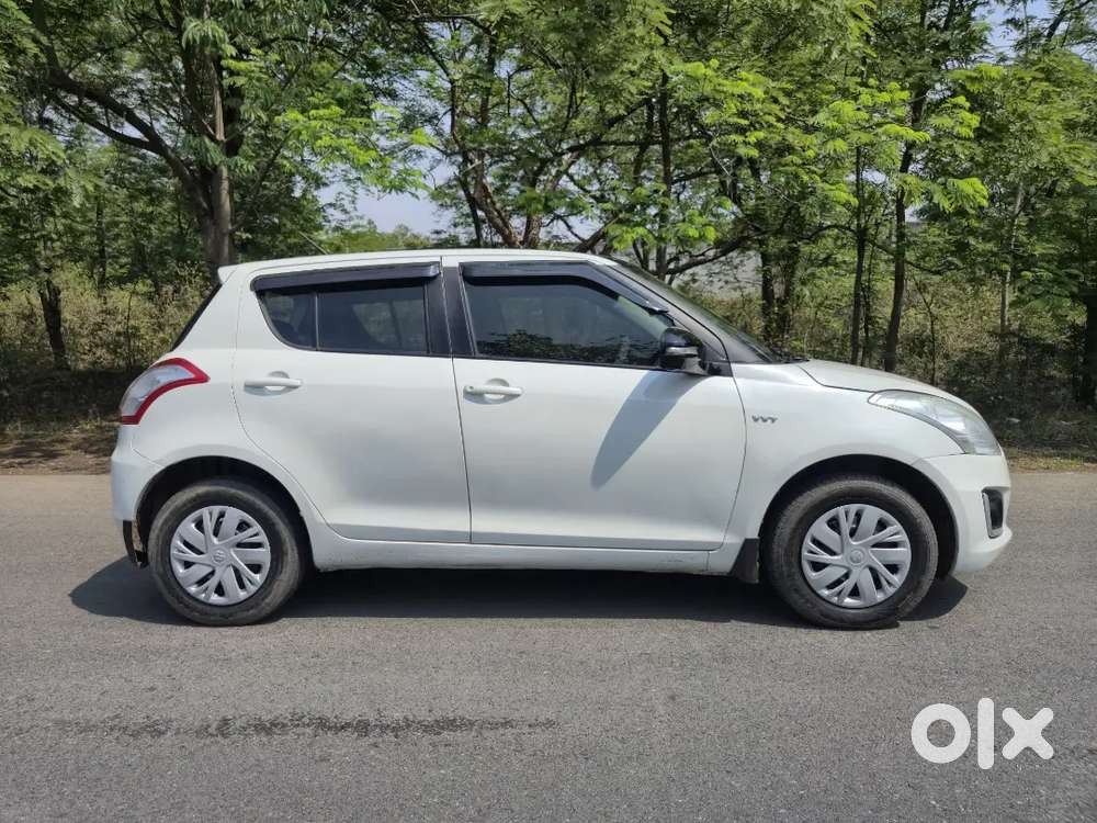 Maruti Suzuki Swift 2017 Petrol 67200 Km Driven