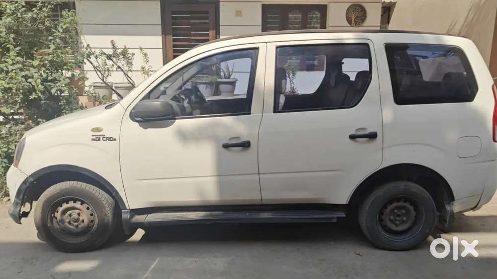 Mahindra Xylo 2013
