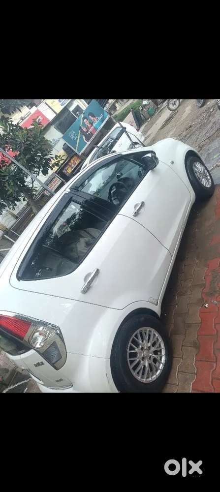 Maruti Suzuki Ritz Vxi 2013 Petrol Very Good Milage