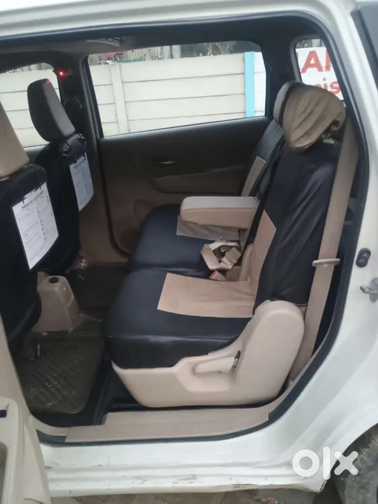 Maruti Suzuki Ertiga Vxi 2023