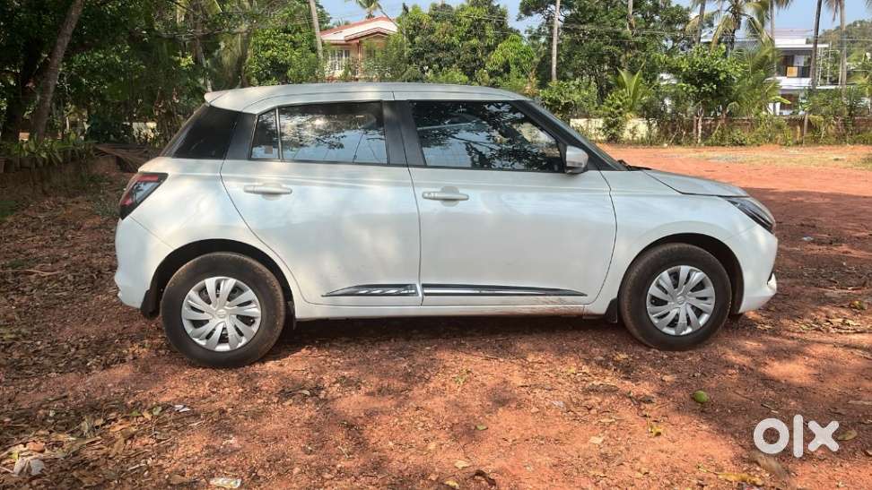 Maruti Suzuki Swift 1.2 Dlx, 2024