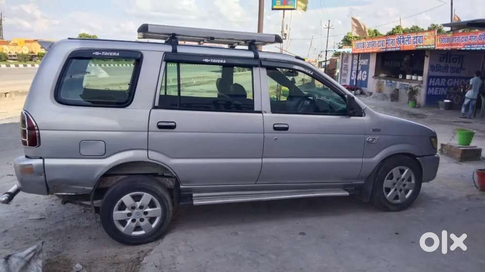 Chevrolet Tavera 2011 Diesel 80000 Km Driven