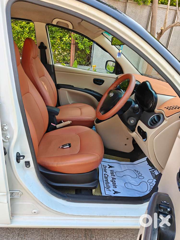 Hyundai I10 Sportz At, 2010