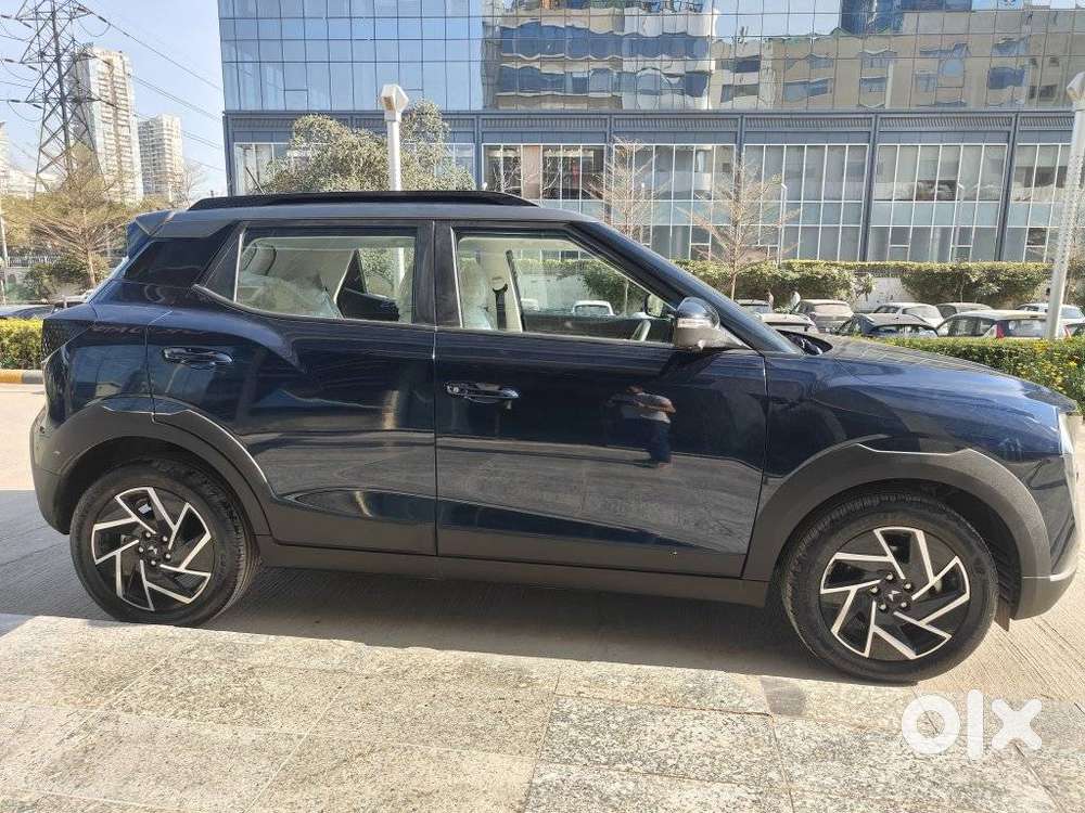 Mahindra Xuv 3xo Ax7l 1.2 Petrol At (pg), 2026, Petrol