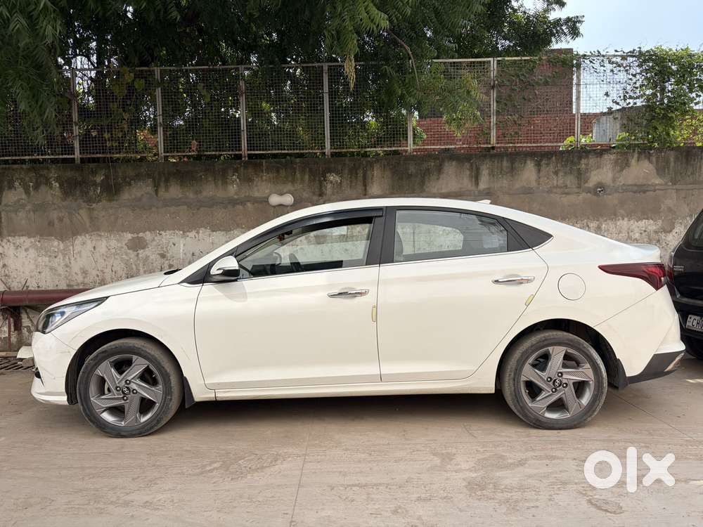 Hyundai Verna, 2022, Petrol