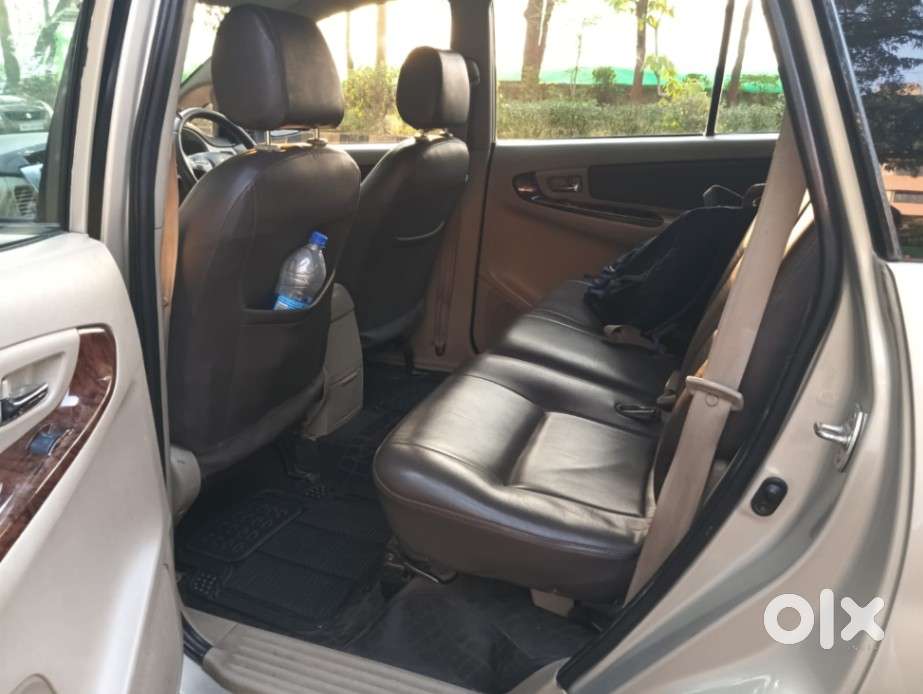 Toyota Innova 2.5 V 8 Str, 2014, Diesel