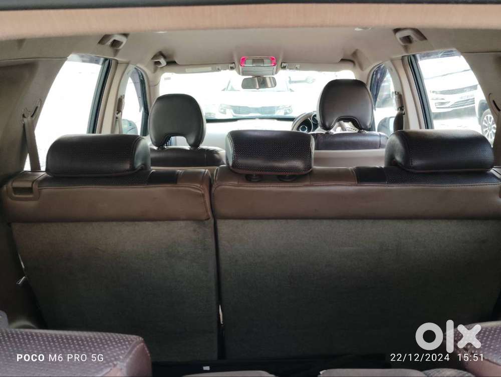 Xuv 500 W8 Top Variant , Manual
