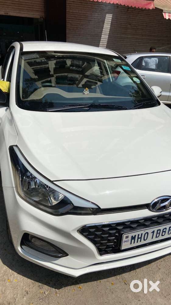 2019 Hyundai Elite Petrol Cvt White 1st Owner