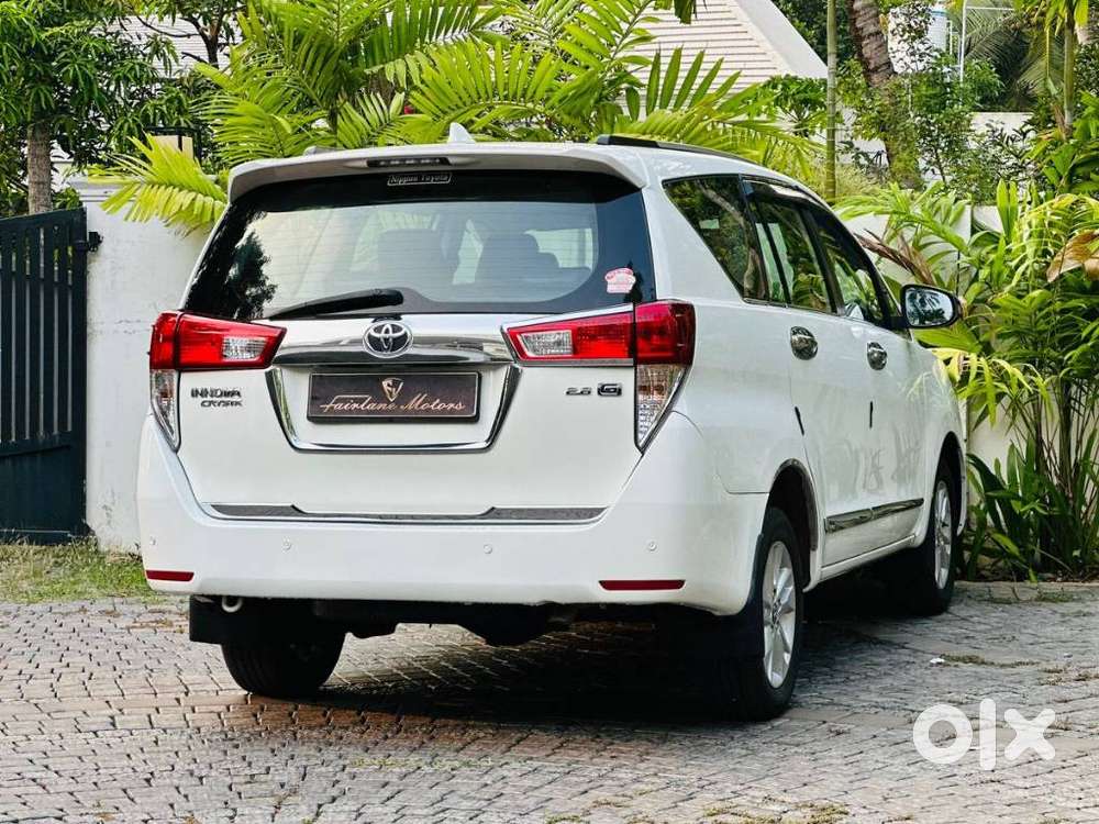 Toyota Innova Crysta 2.8 Gx At, 2016, Diesel