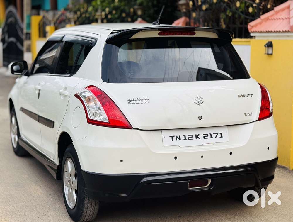 Maruti Suzuki Swift Vxi + Manual, 2015, Petrol