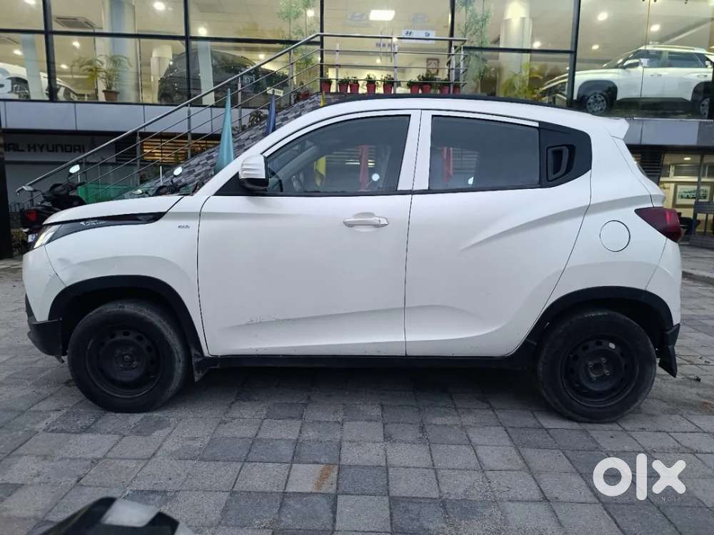 Mahindra Kuv 100, 2017, Petrol