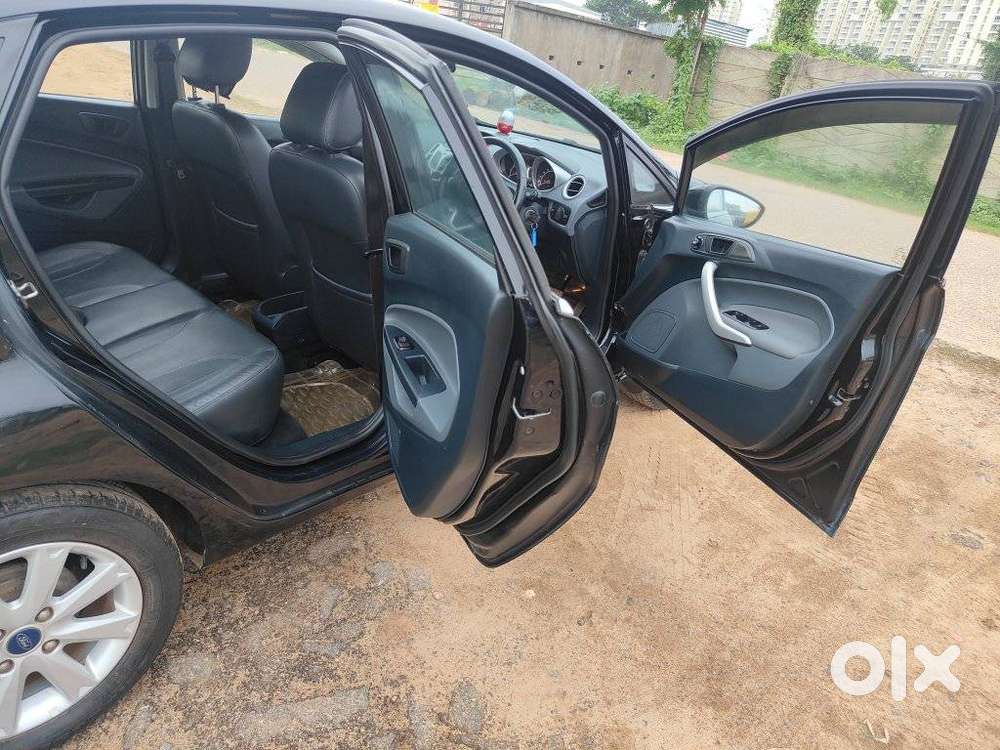 Ford Fiesta 1.5 Titanium Plus Petrol At, 2012, Petrol