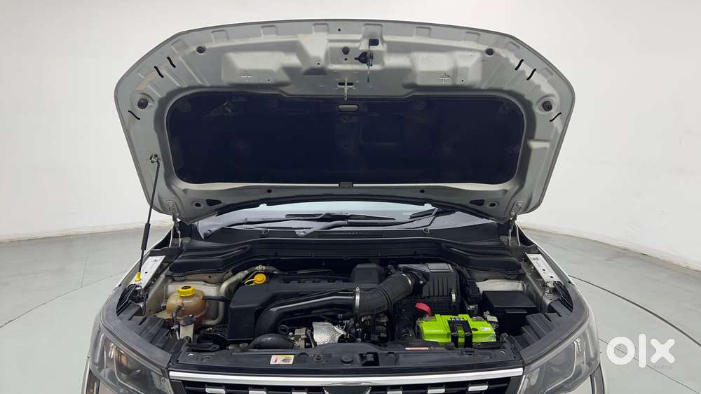 Mahindra Xuv300 W8 Diesel, 2023, Diesel