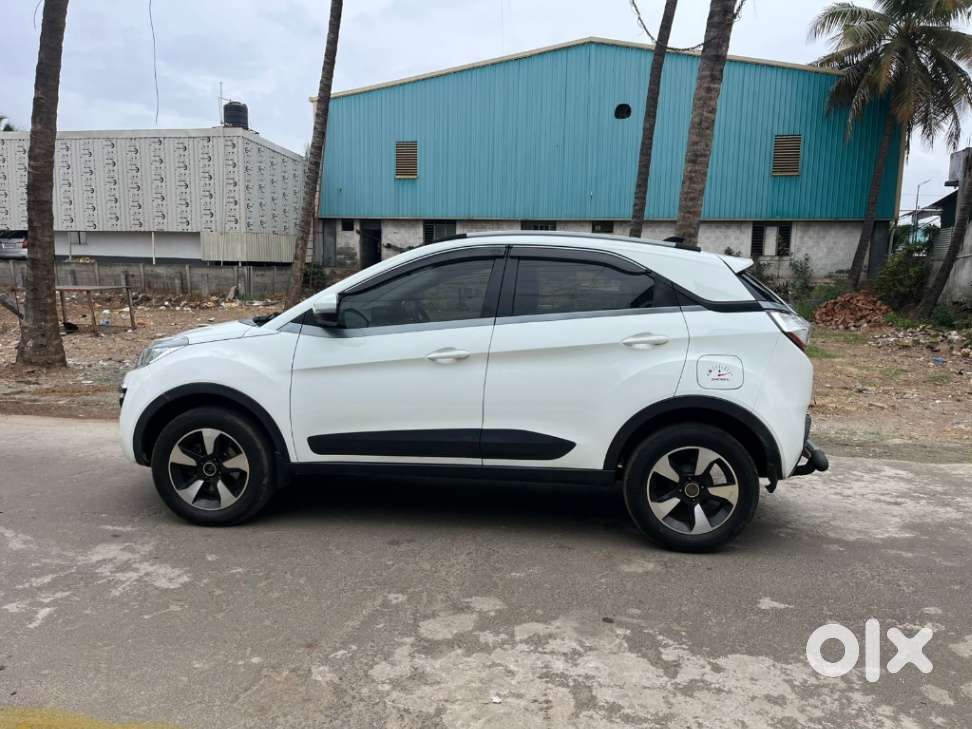 Tata Nexon 1.2 Revotron Xza Plus, 2018, Diesel