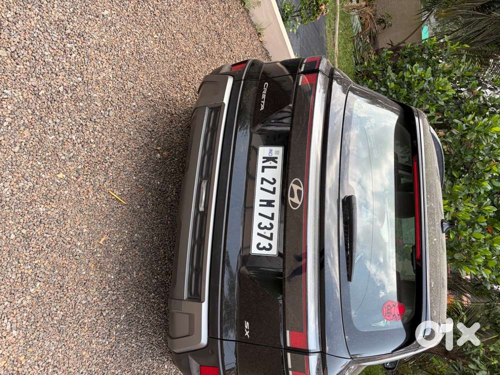 Hyundai Creta Black Top Model With Adas