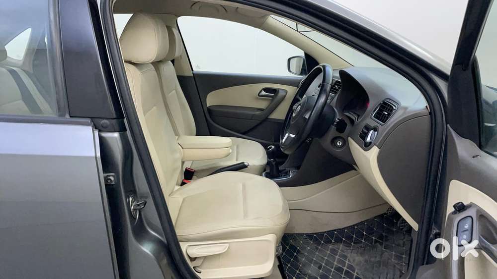 Volkswagen Vento Petrol Highline, 2014, Petrol