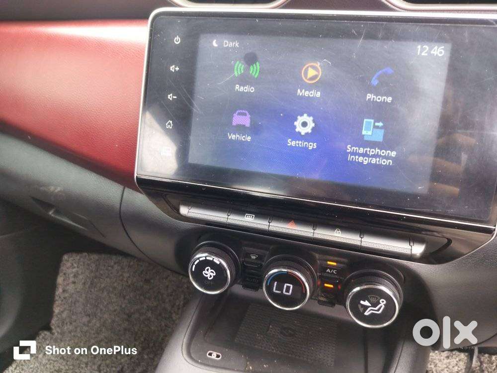 Nissan Magnite 1.0 Xv Premium, 2023, Petrol