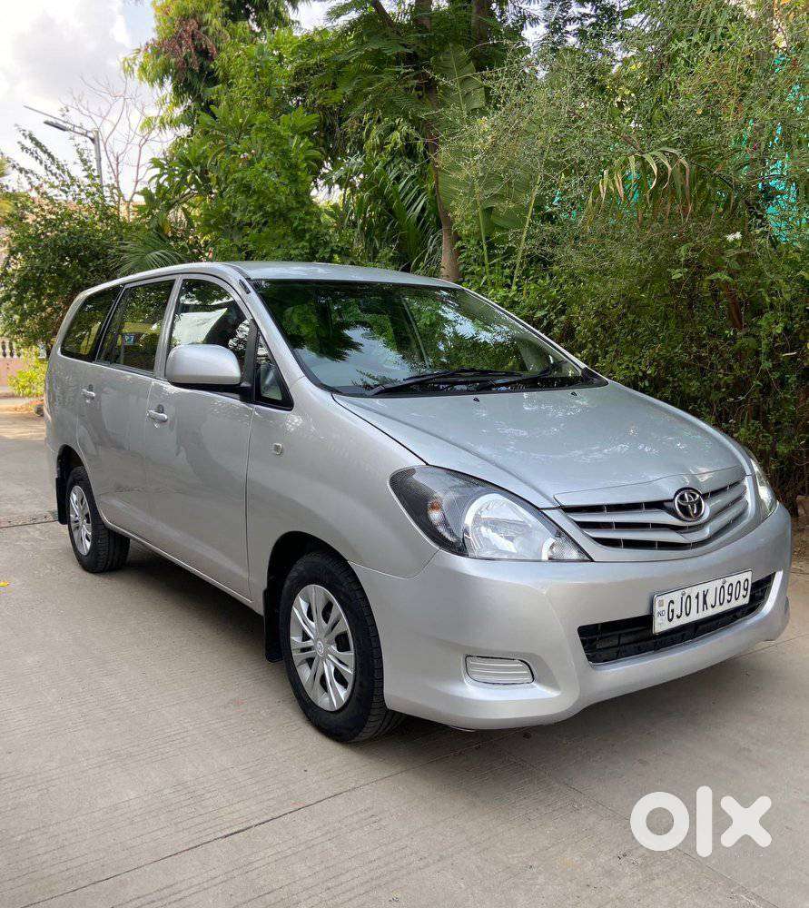 Toyota Innova 2.5 Gx 8 Str, 2011, Diesel