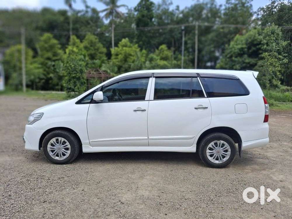 Toyota Innova 2.5 G (diesel) 8 Seater, 2016, Diesel