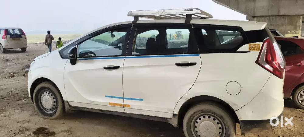 Mahindra Marazzo Commershal