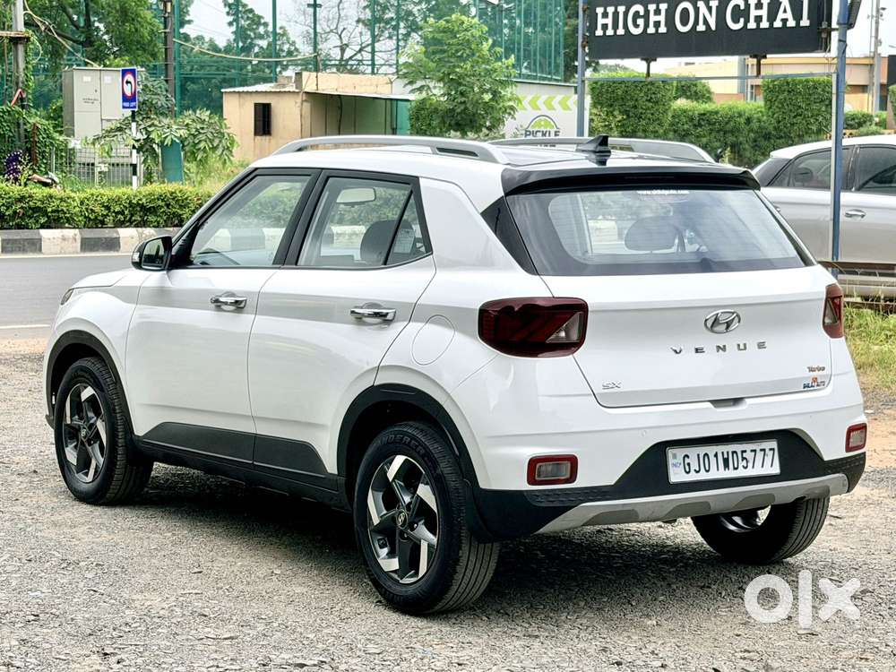 Hyundai Venue 1.0 Sx Plus Turbo Dct Dual Tone, 2021, Petrol
