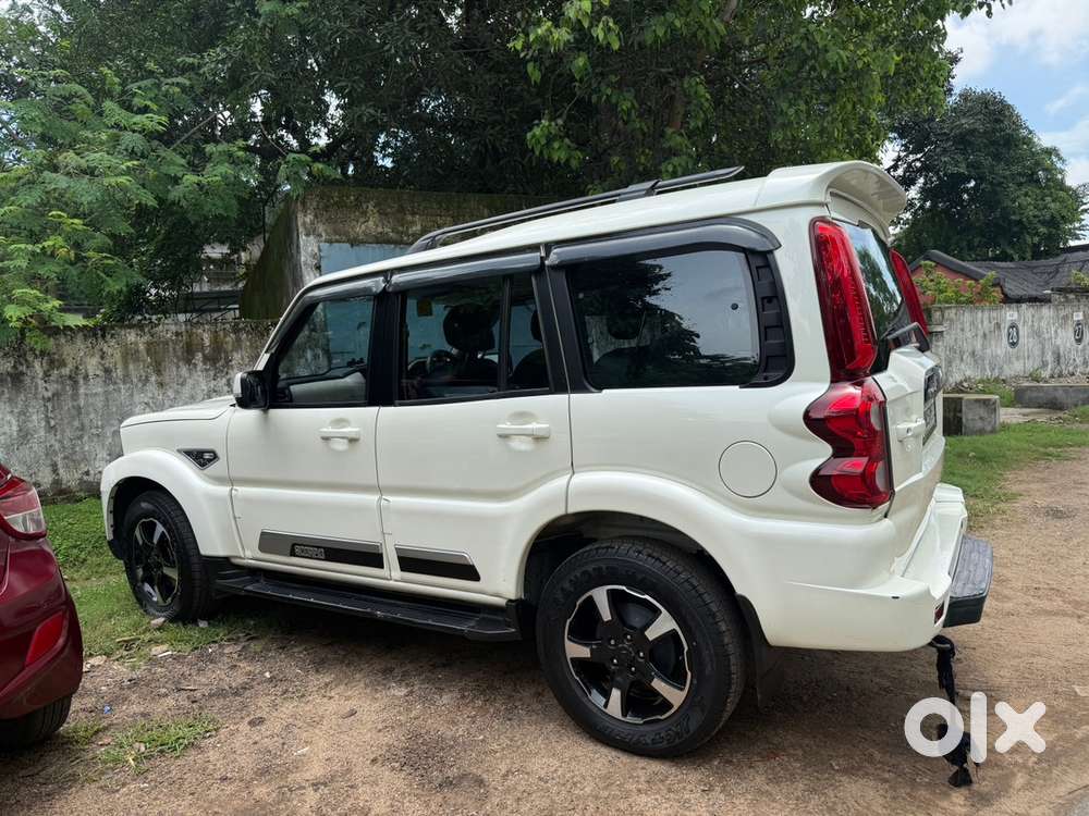 Mahindra Scorpio Classic 2023