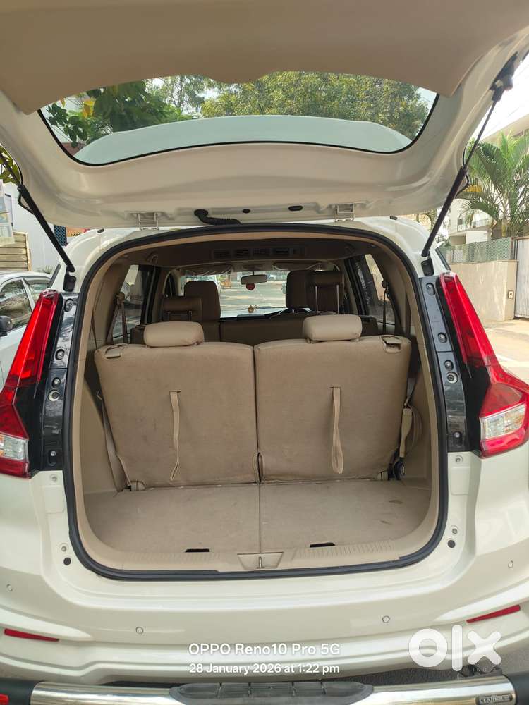 Maruti Suzuki Ertiga Vxi At Petrol, 2022, Petrol