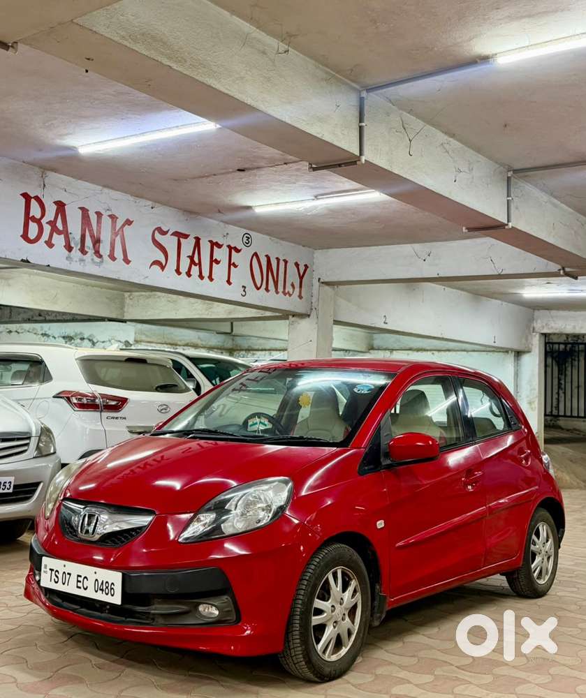Honda Brio V Automatic, 2014, Petrol