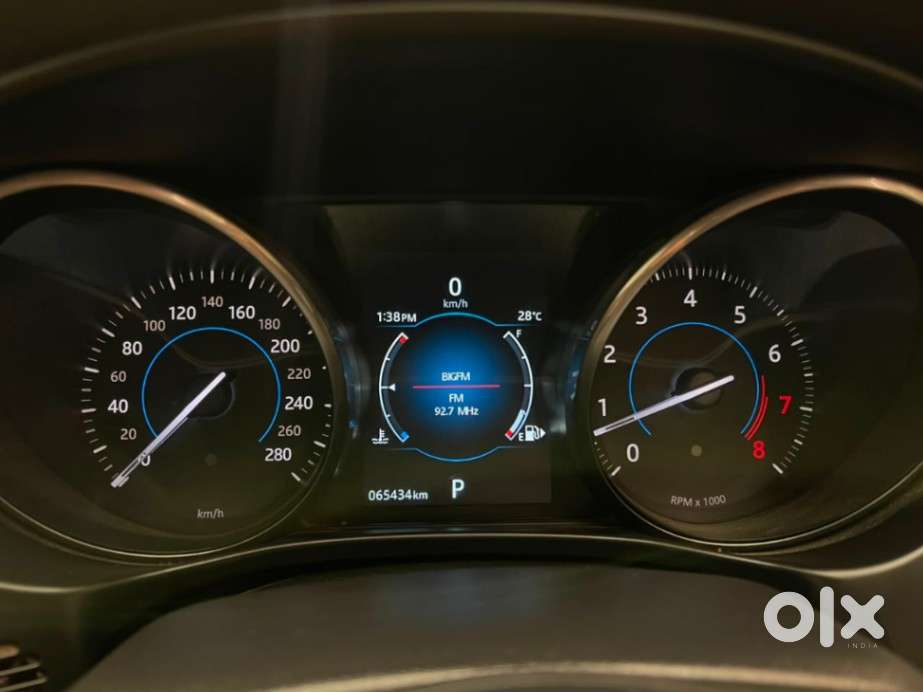 Jaguar Xe Portfolio, 2016, Petrol